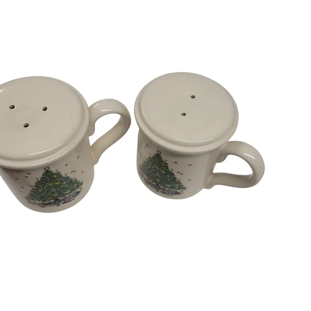 Vermillion Taiwan Christmas Tree Salt Pepper Shakers Mug‎ Handle Ceramic